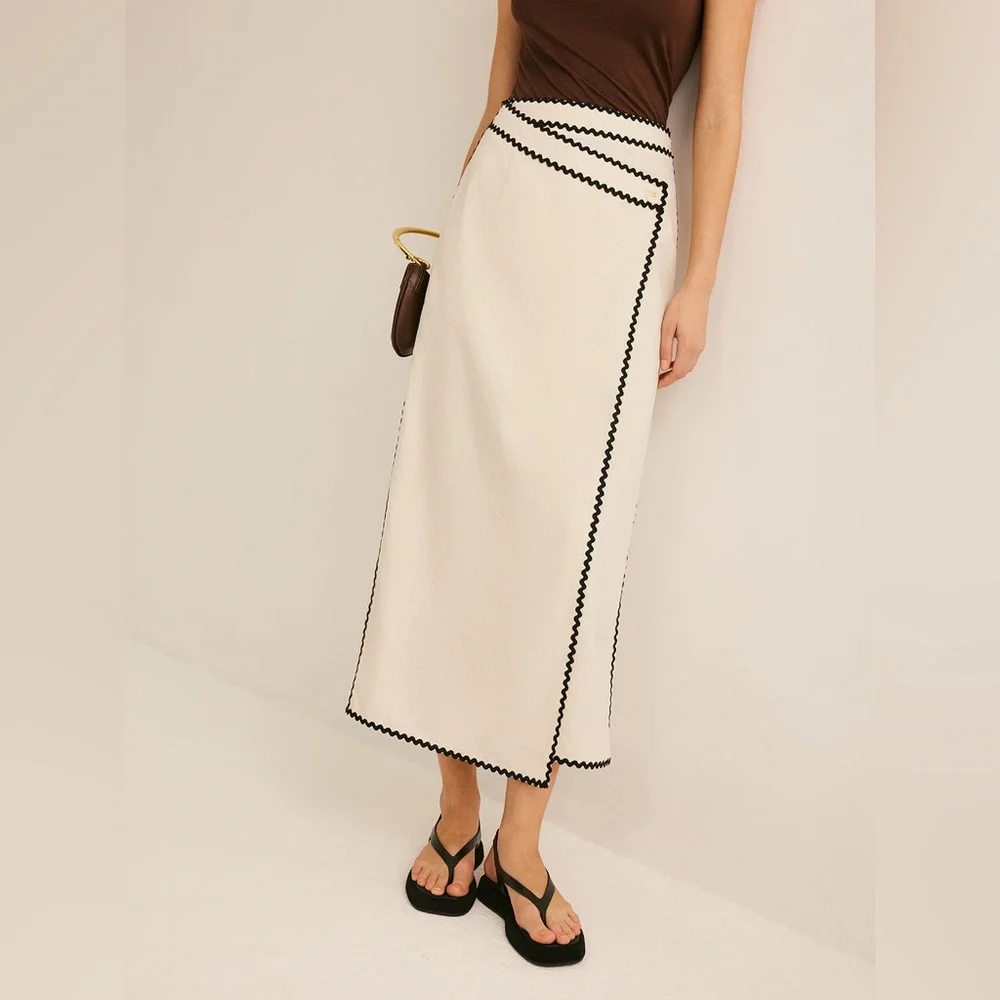 Commense Cream Maxi Skirt with Black Scalloped Trim - Picture 4 of 4